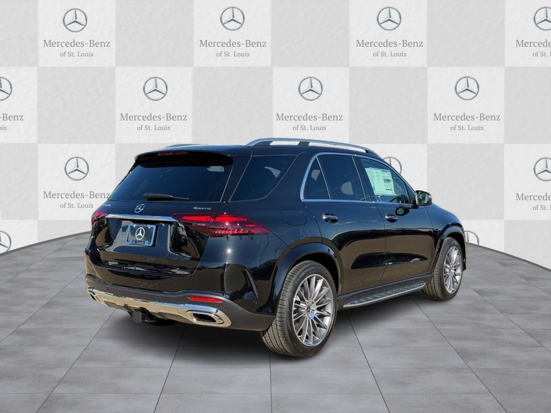 Mercedes-Benz GLE Vehicle Full-screen Gallery Image 3