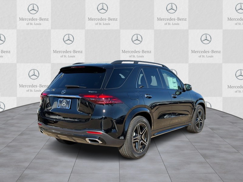 Mercedes-Benz GLE Vehicle Full-screen Gallery Image 3