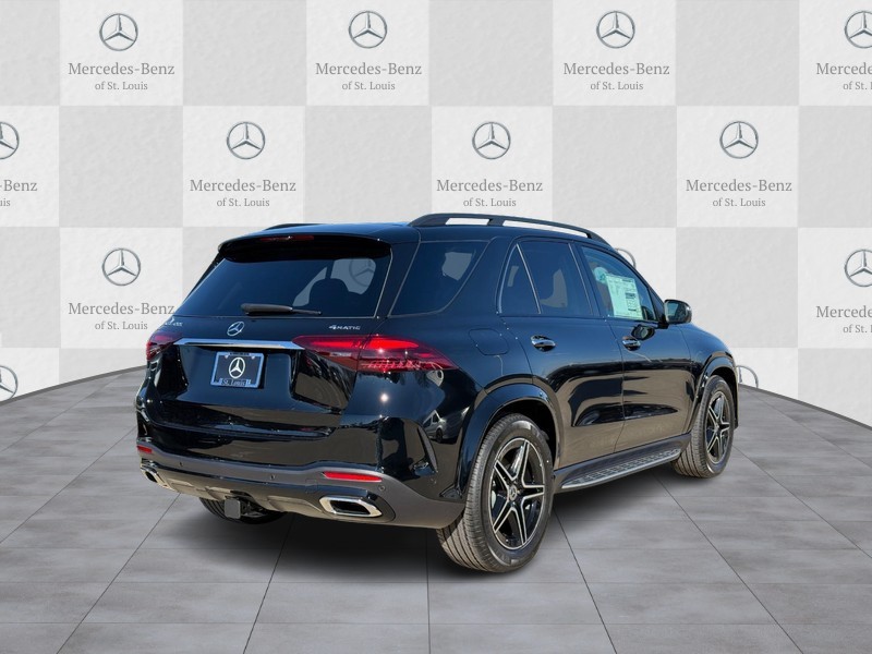 Mercedes-Benz GLE Vehicle Full-screen Gallery Image 3