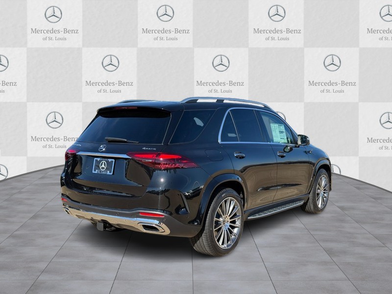 Mercedes-Benz GLE Vehicle Full-screen Gallery Image 3