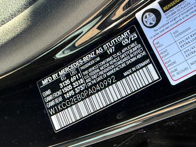 Mercedes-Benz EQS Vehicle Full-screen Gallery Image 20