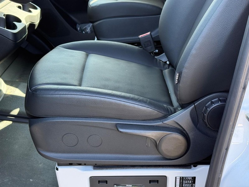 Mercedes-Benz Sprinter Cargo Van Vehicle Full-screen Gallery Image 9