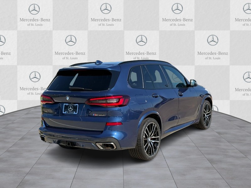 BMW X5 Vehicle Full-screen Gallery Image 3