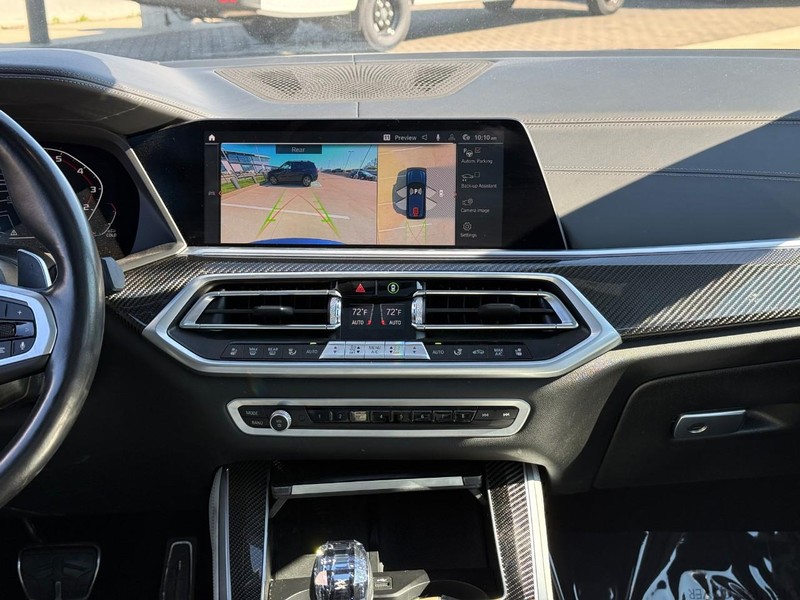 BMW X5 Vehicle Full-screen Gallery Image 13