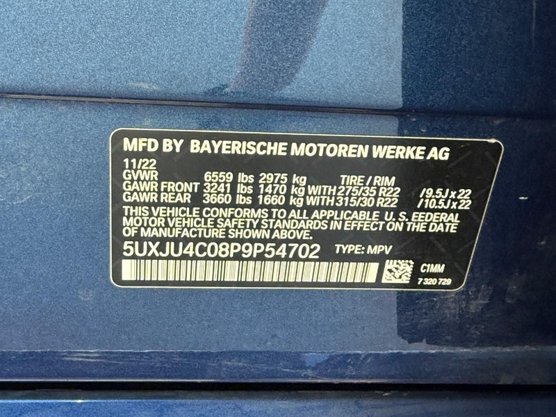 BMW X5 Vehicle Full-screen Gallery Image 27