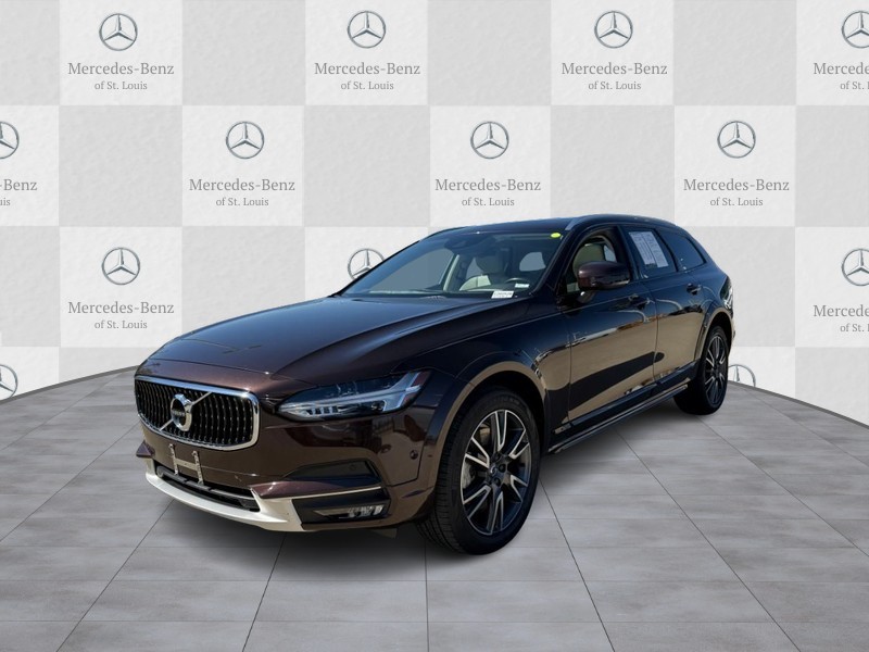 Volvo V90 Cross Country Vehicle Full-screen Gallery Image 6