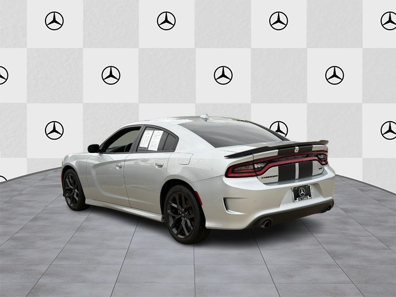 Dodge Charger Vehicle Full-screen Gallery Image 04
