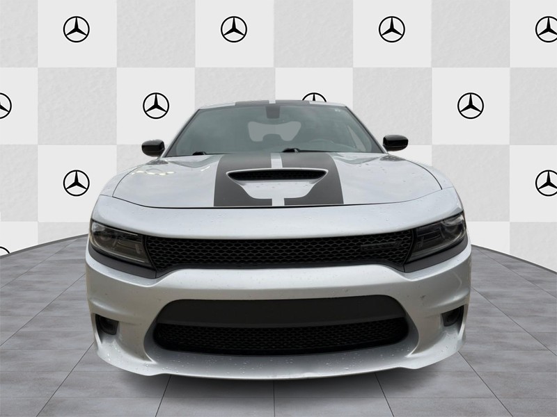 Dodge Charger Vehicle Full-screen Gallery Image 05