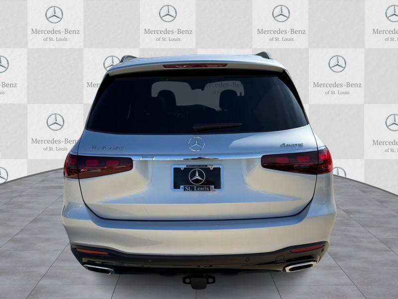 Mercedes-Benz GLS Vehicle Full-screen Gallery Image 6