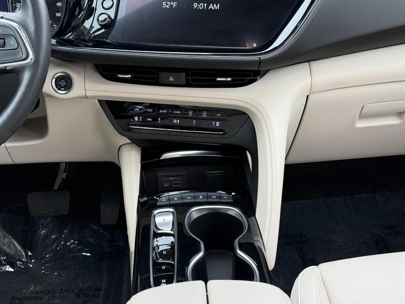 Buick Envision Vehicle Full-screen Gallery Image 15