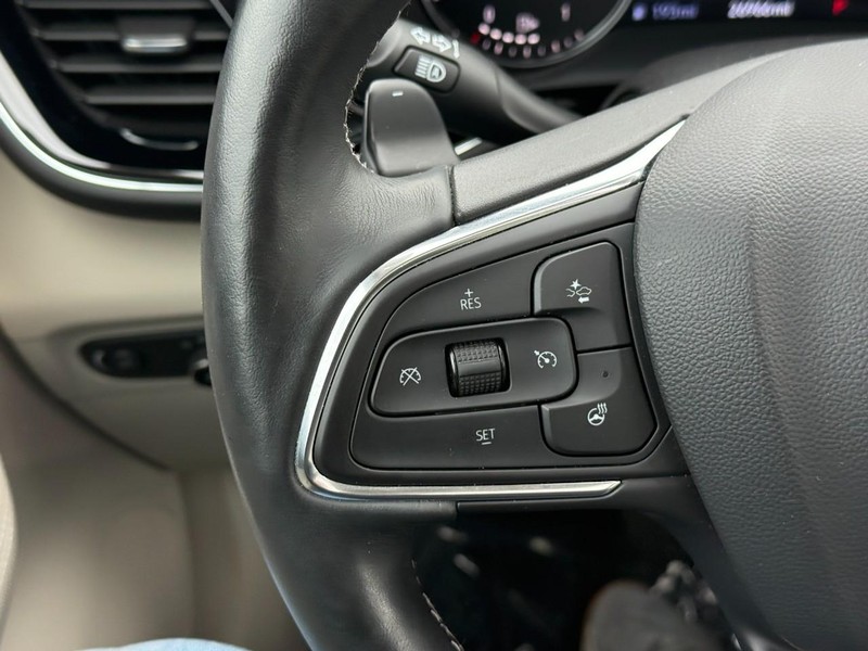 Buick Envision Vehicle Full-screen Gallery Image 22