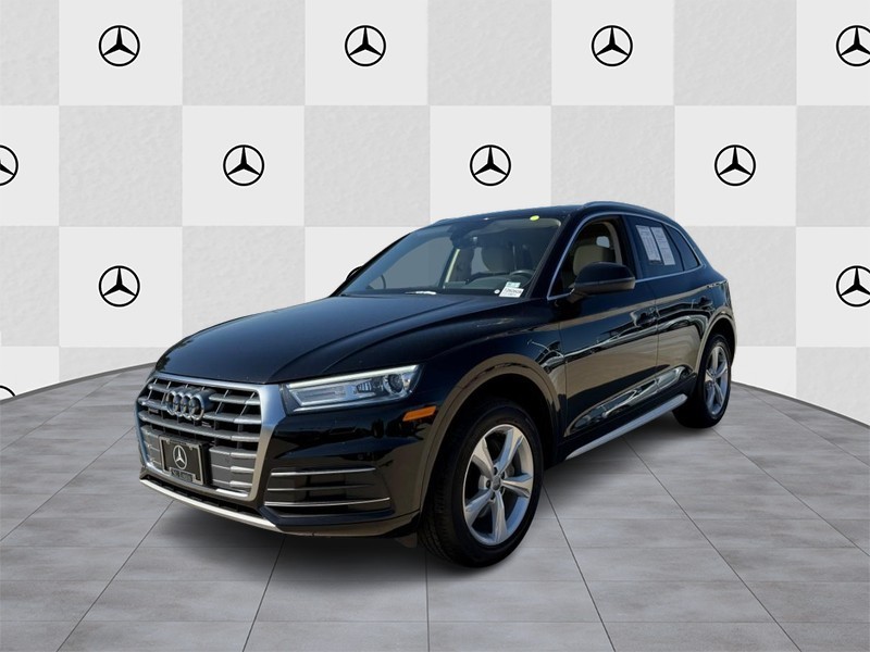 Audi Q5 Vehicle Full-screen Gallery Image 6