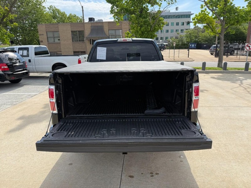 Ford F-150 Vehicle Full-screen Gallery Image 8