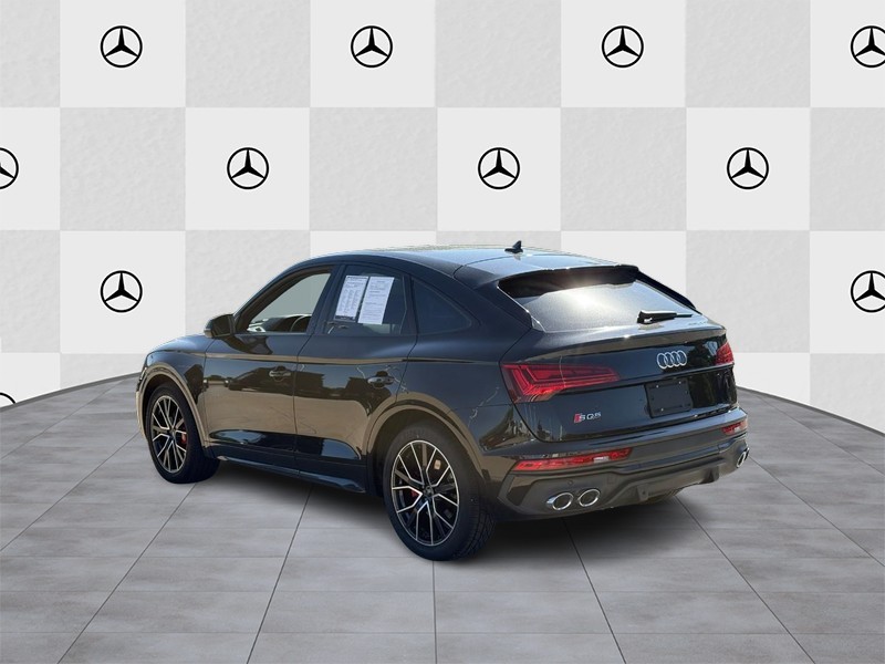 Audi SQ5 Sportback Vehicle Full-screen Gallery Image 04