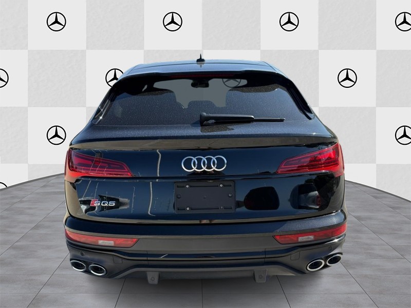 Audi SQ5 Sportback Vehicle Full-screen Gallery Image 07