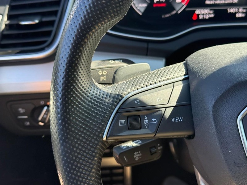 Audi SQ5 Sportback Vehicle Full-screen Gallery Image 19