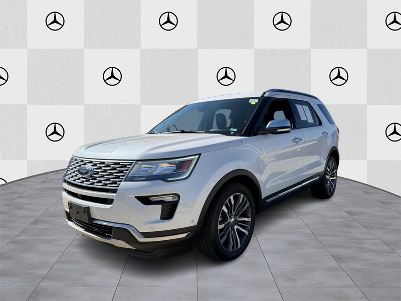 Ford Explorer Vehicle Full-screen Gallery Image 07
