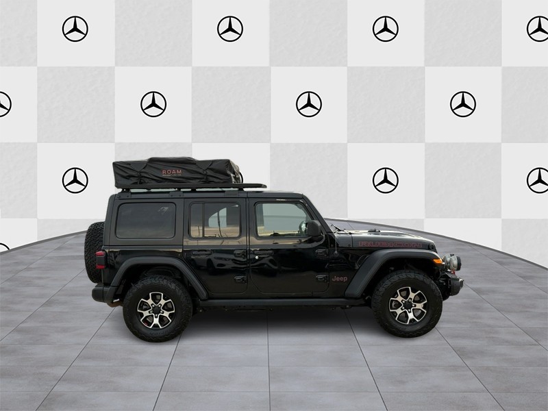 Jeep Wrangler Vehicle Full-screen Gallery Image 02