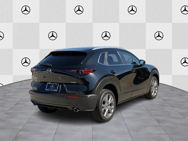 Mazda CX-30 Vehicle Full-screen Gallery Image 03