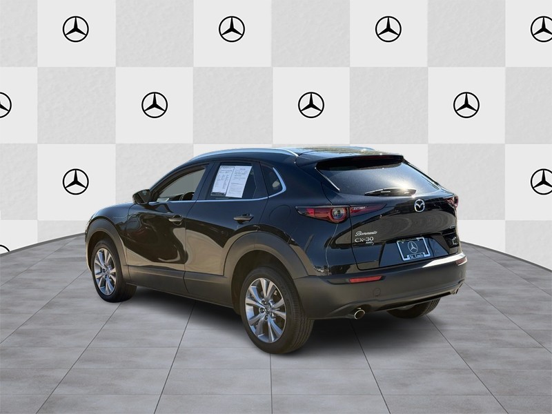 Mazda CX-30 Vehicle Full-screen Gallery Image 04
