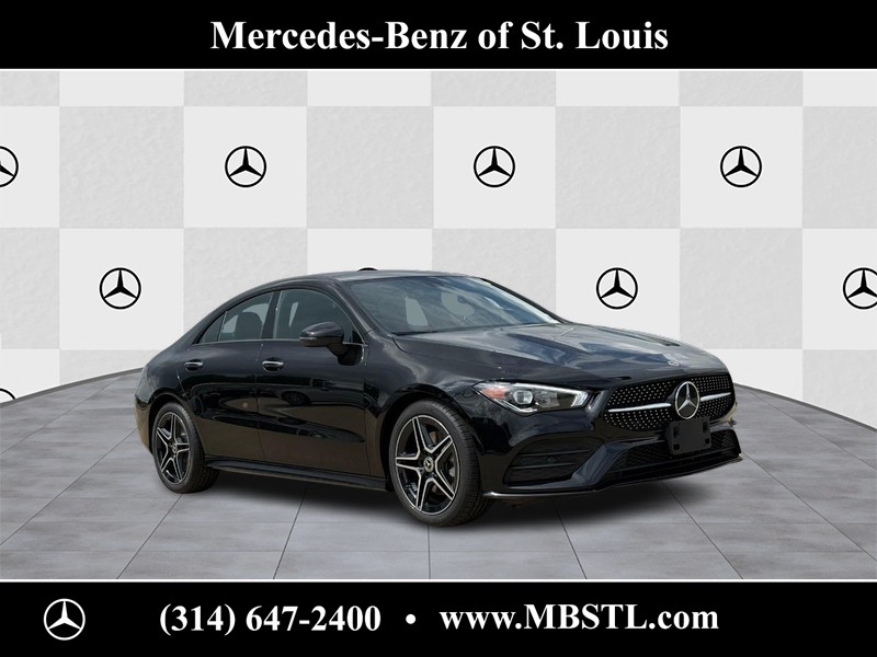 Mercedes-Benz CLA Vehicle Full-screen Gallery Image 01