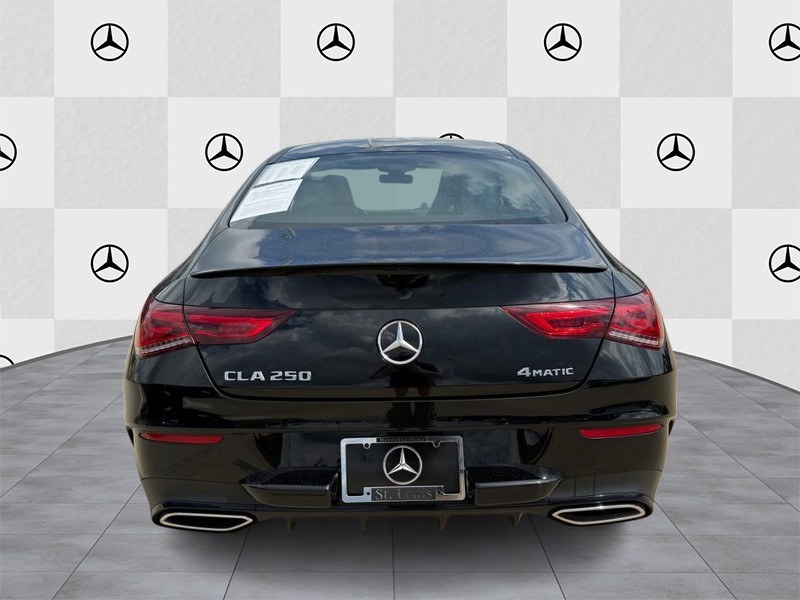 Mercedes-Benz CLA Vehicle Full-screen Gallery Image 05