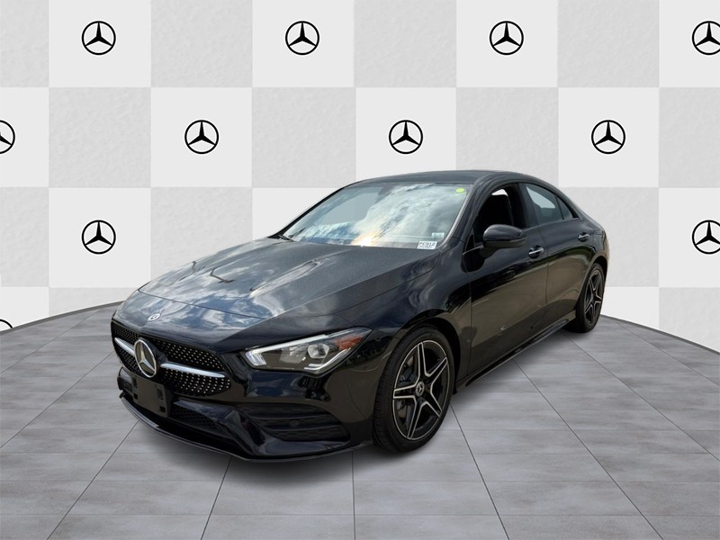 Mercedes-Benz CLA Vehicle Full-screen Gallery Image 06