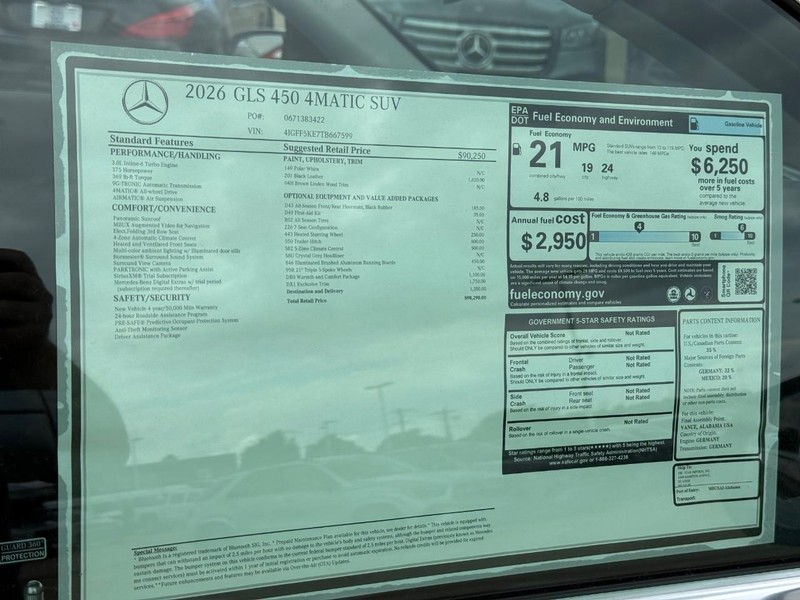 Mercedes-Benz GLS Vehicle Full-screen Gallery Image 6