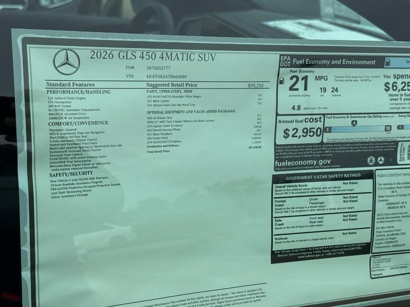 Mercedes-Benz GLS Vehicle Full-screen Gallery Image 7
