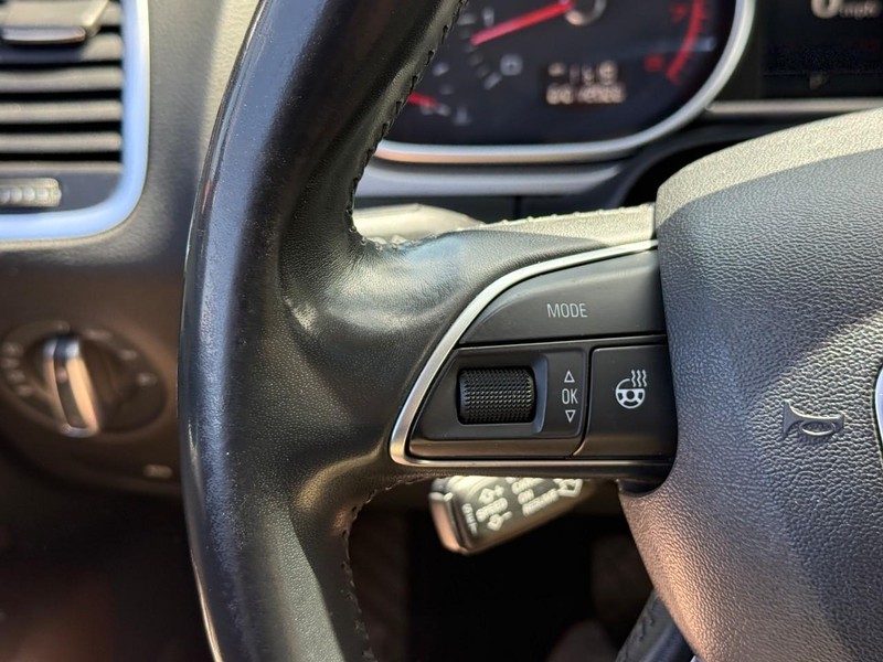 Audi Q7 Vehicle Full-screen Gallery Image 21