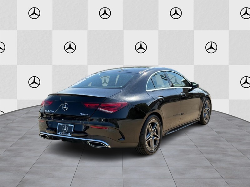 Mercedes-Benz CLA Vehicle Full-screen Gallery Image 03