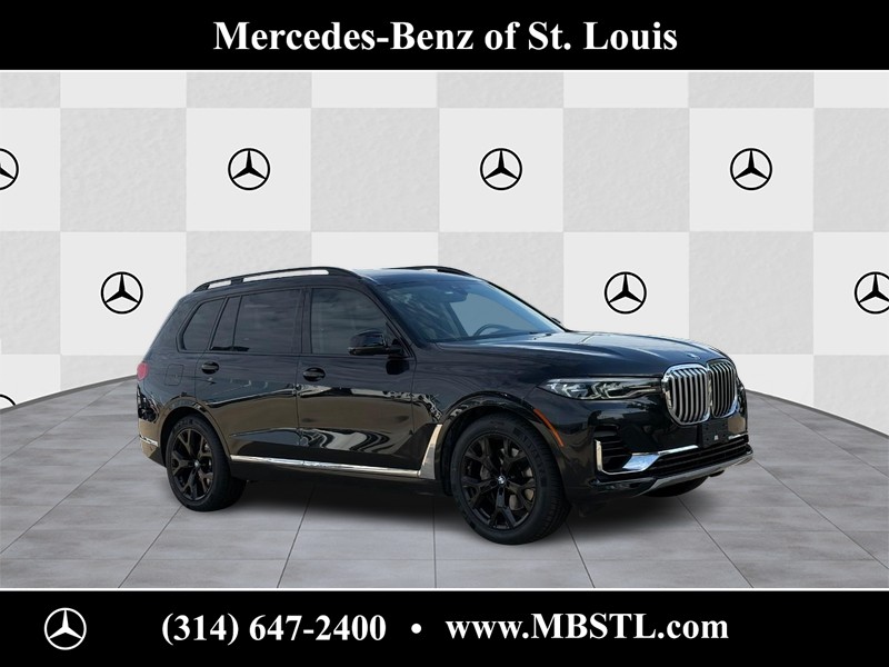 2021 BMW X7 xDrive40i's photo