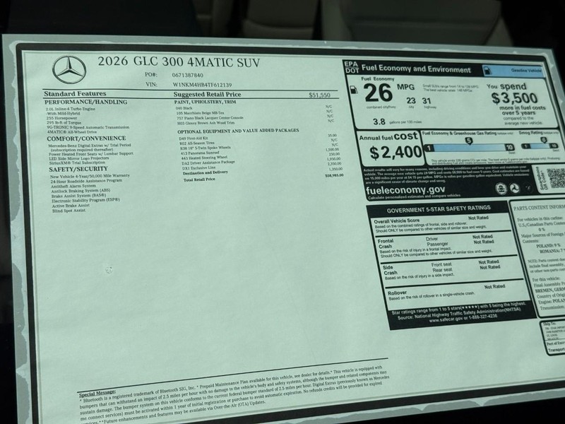 Mercedes-Benz GLC Vehicle Full-screen Gallery Image 6