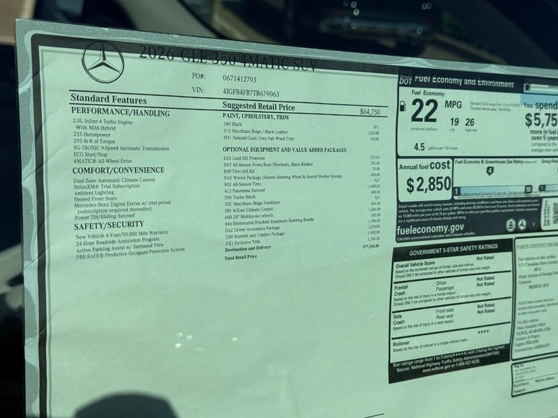Mercedes-Benz GLE Vehicle Full-screen Gallery Image 4