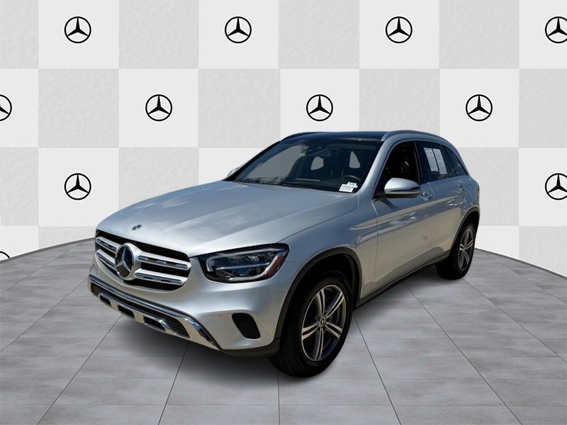 Mercedes-Benz GLC Vehicle Full-screen Gallery Image 5