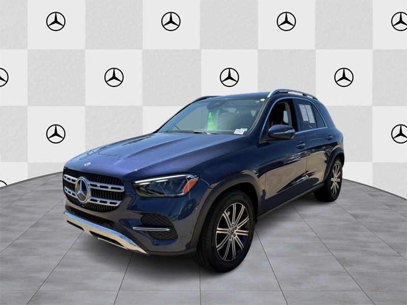 Mercedes-Benz GLE Vehicle Full-screen Gallery Image 5