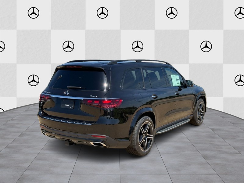 Mercedes-Benz GLS Vehicle Full-screen Gallery Image 3