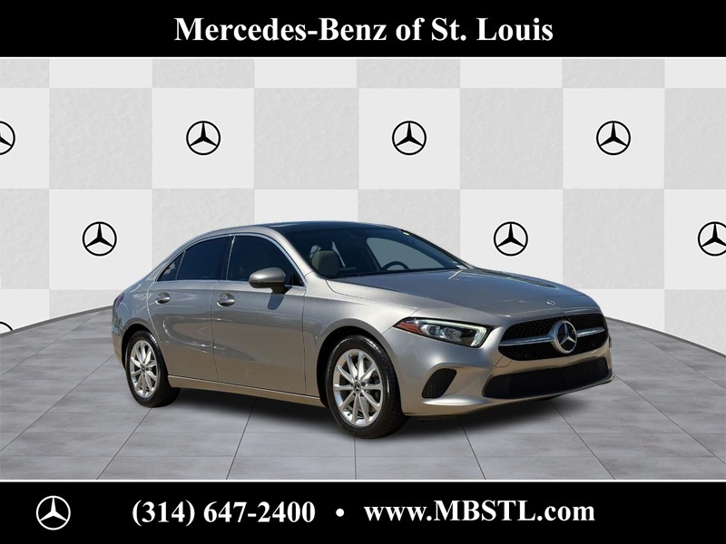 Mercedes-Benz A-Class Vehicle Full-screen Gallery Image 01