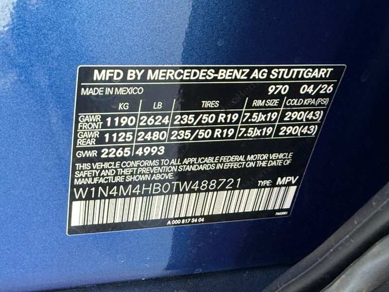 Mercedes-Benz GLB Vehicle Full-screen Gallery Image 19