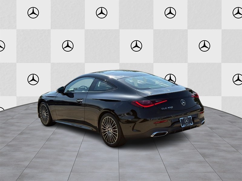 Mercedes-Benz CLE Vehicle Full-screen Gallery Image 4