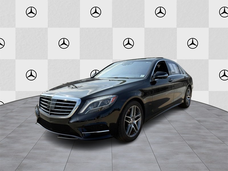 Mercedes-Benz S-Class Vehicle Full-screen Gallery Image 5