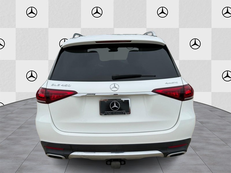 Mercedes-Benz GLE Vehicle Full-screen Gallery Image 6