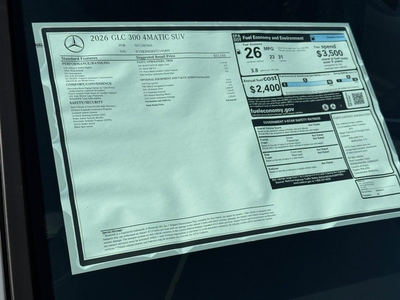 Mercedes-Benz GLC Vehicle Full-screen Gallery Image 7