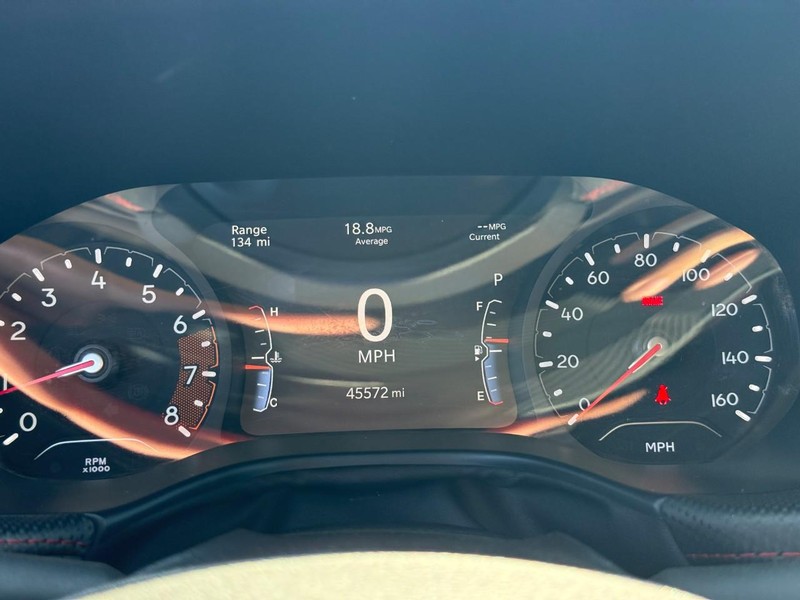Jeep Compass Vehicle Full-screen Gallery Image 22