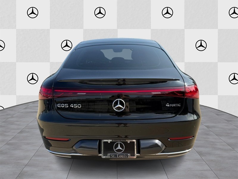 Mercedes-Benz EQS Vehicle Full-screen Gallery Image 06