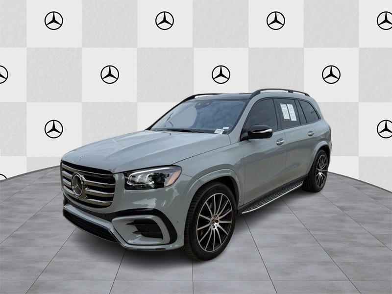 Mercedes-Benz GLS Vehicle Full-screen Gallery Image 5