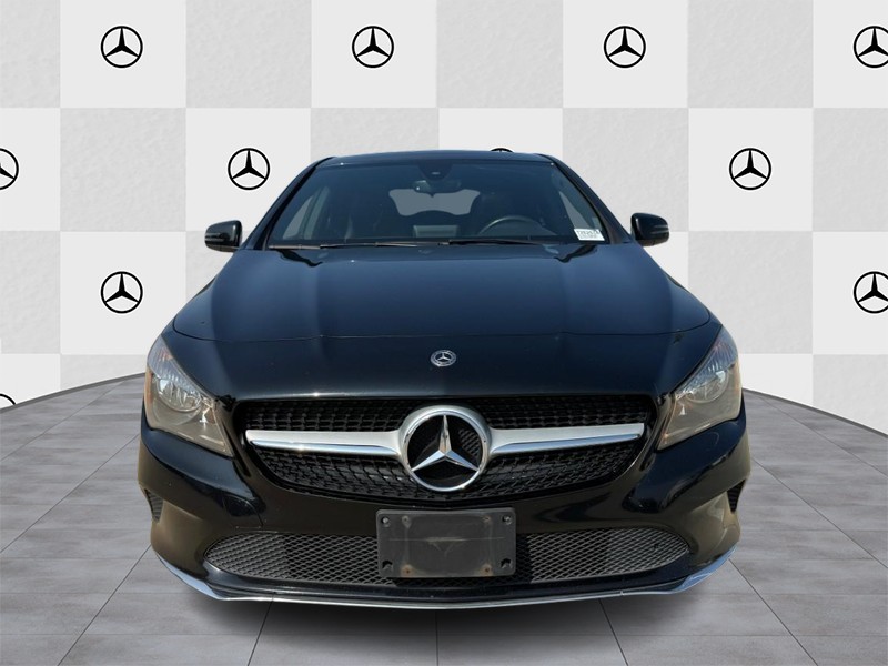 Mercedes-Benz CLA Vehicle Full-screen Gallery Image 07