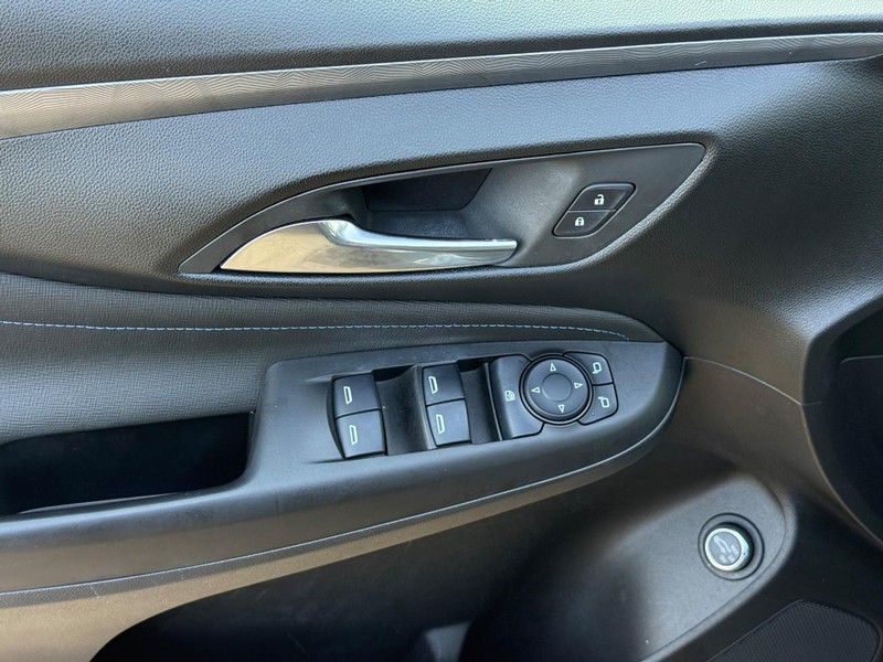 Buick Envista Vehicle Full-screen Gallery Image 15