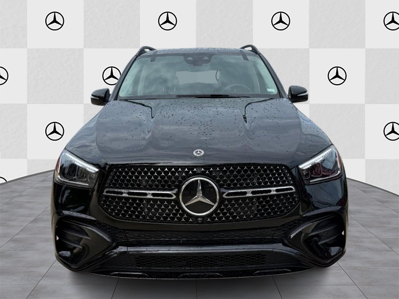 Mercedes-Benz GLE Vehicle Full-screen Gallery Image 7