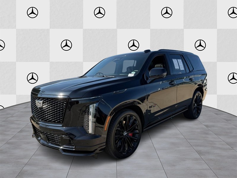 Cadillac Escalade Vehicle Full-screen Gallery Image 4